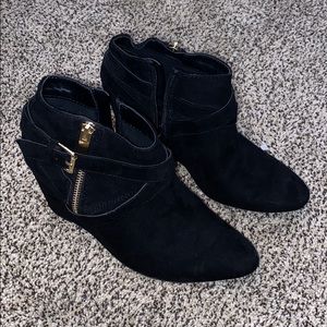 Heeled Black Boots
